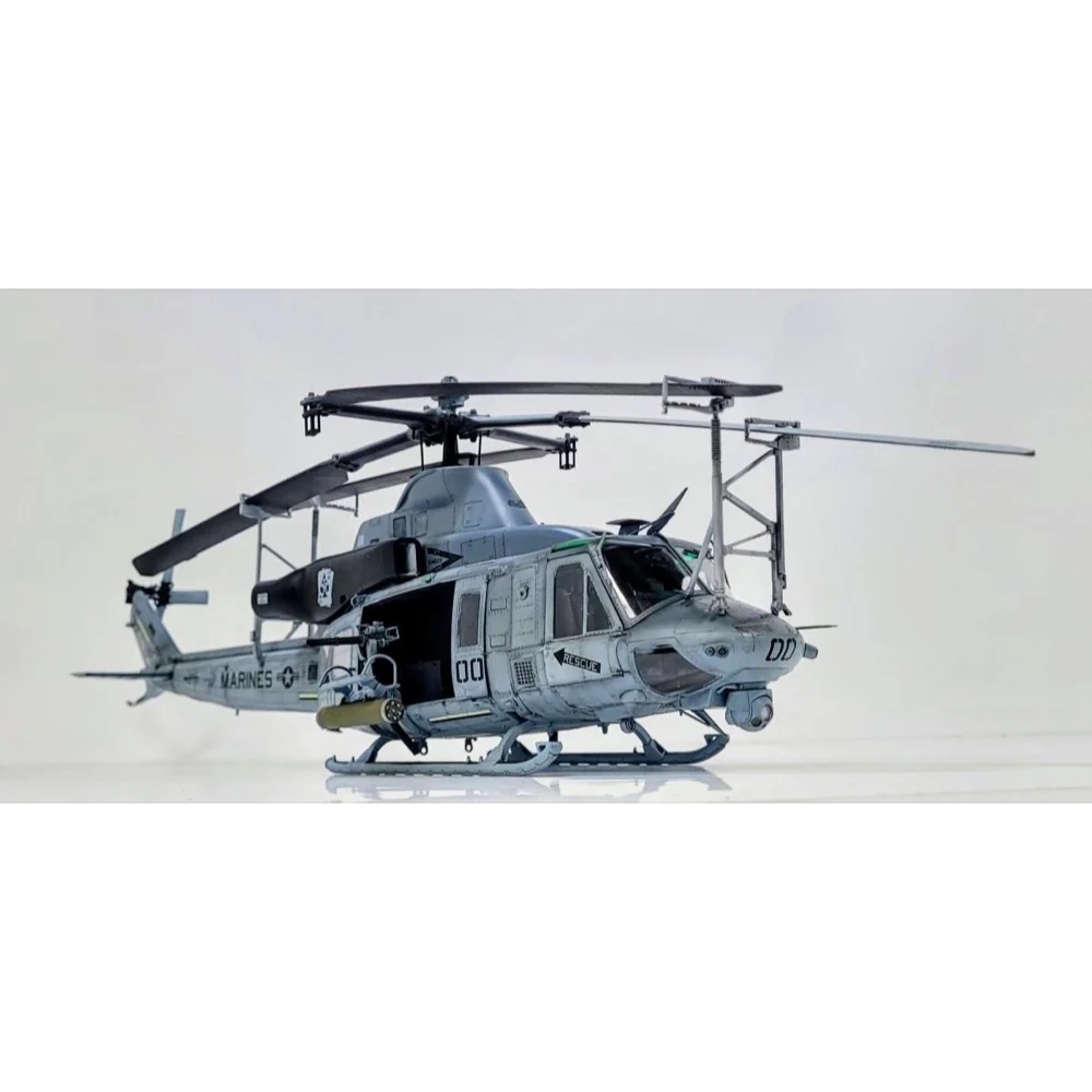 Academy 12138 1/35 USMC UH-1Y Venom - Image 9