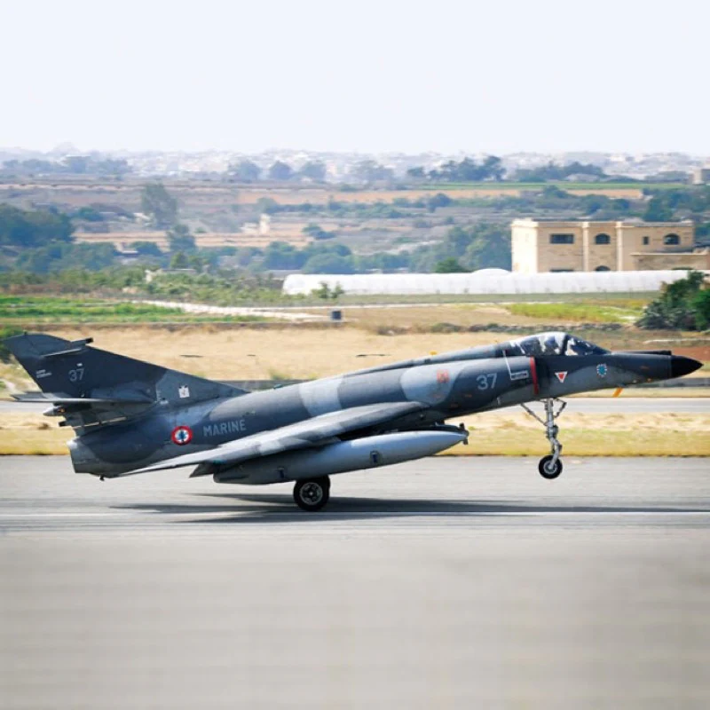 Academy 12431 1/72 Super Etendard "2011" Limited Edition Reproduction - Image 2