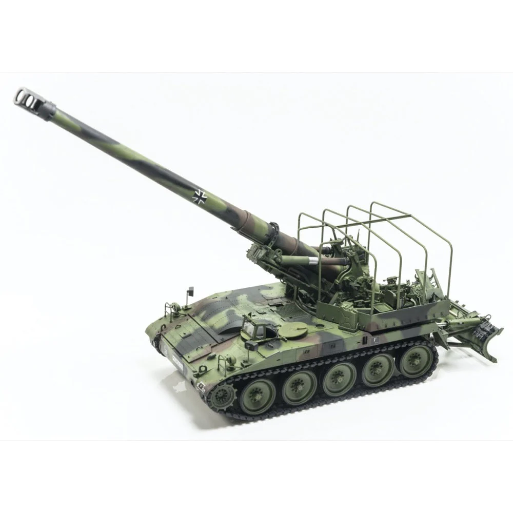 AFV 35350 1/35 German Army M110 A2G Self-Propelled Howitzer - Image 2
