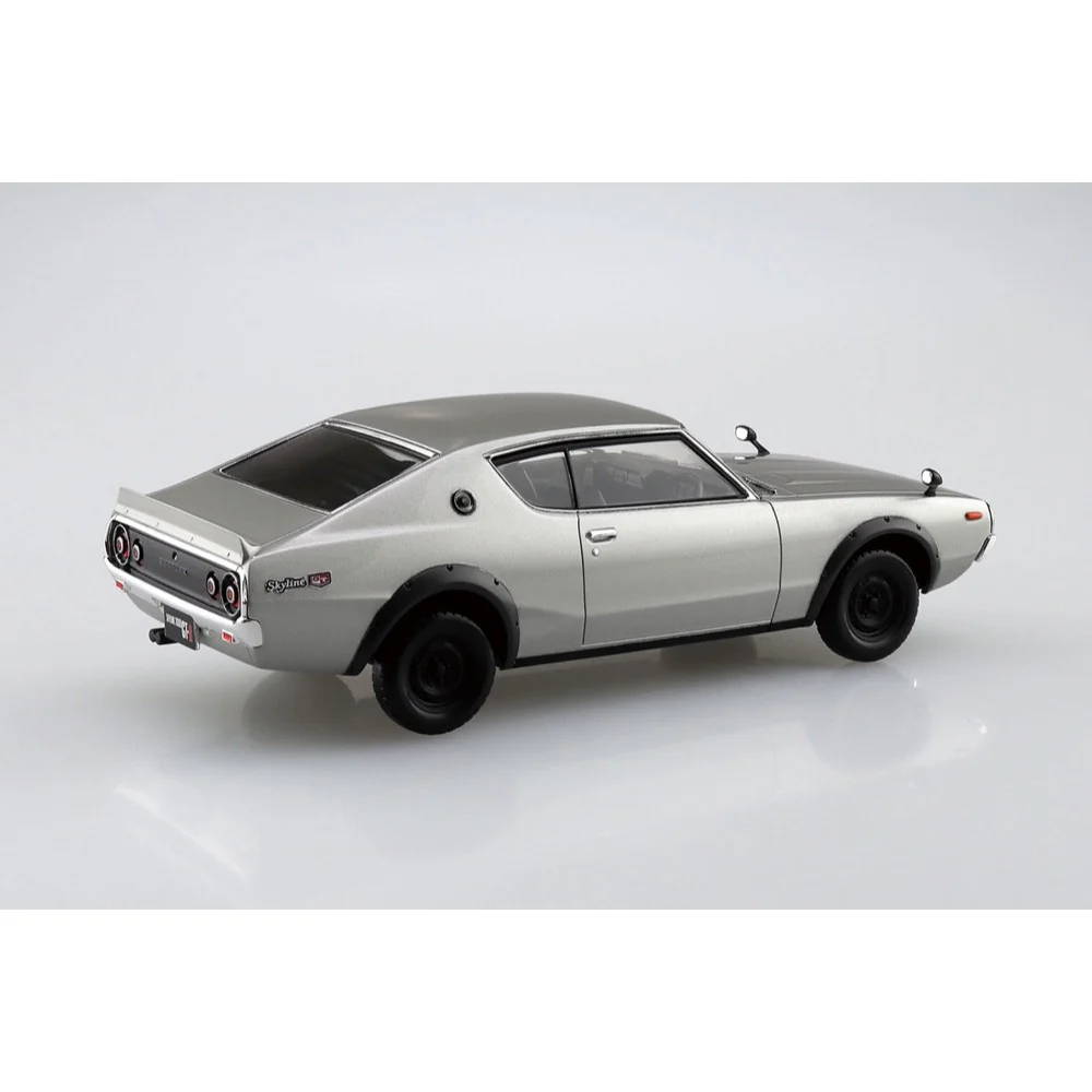Aoshima A006464 1/32 Nissan C110 Skyline GT-R Silver Snap Kit - Image 3