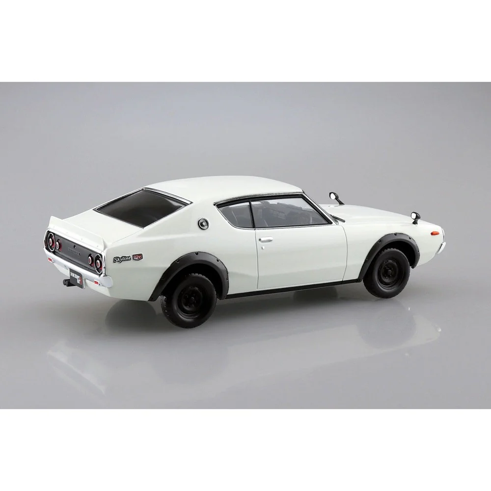 Aoshima A006465 1/32 Nissan C110 Skyline GT-R White Snap Kit - Image 3