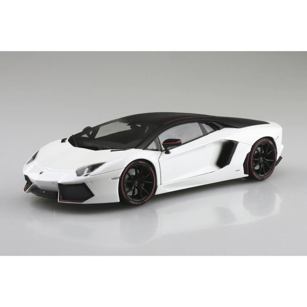 Aoshima A020212 1/24 2015 Lamborghini Aventador Pirelli Edition