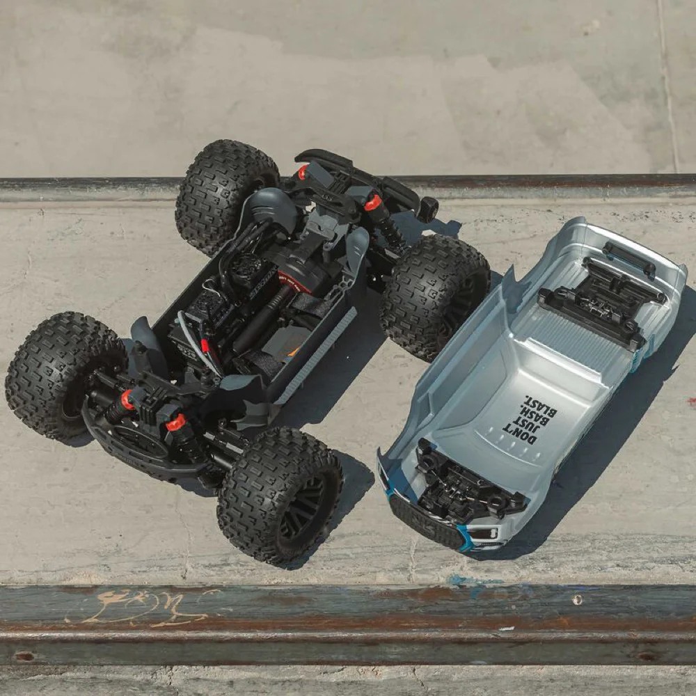 Arrma Granite V4 1/10 4X4 223S BLX RC Monster Truck (Gun Metal) ARA4302V4T3 - Image 14