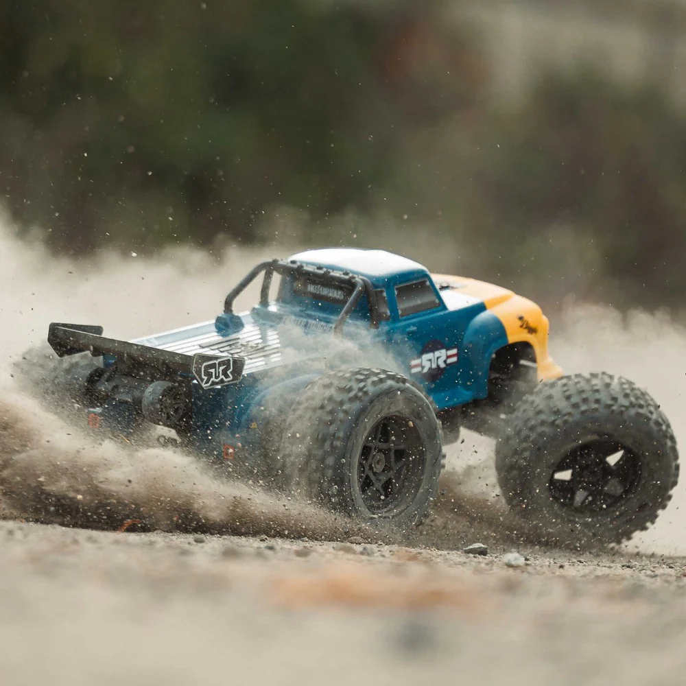 Arrma Notorious 6S BLX 4X4 1/8 Stunt Truck RTR Blue ARA8611V6T2 - Image 17