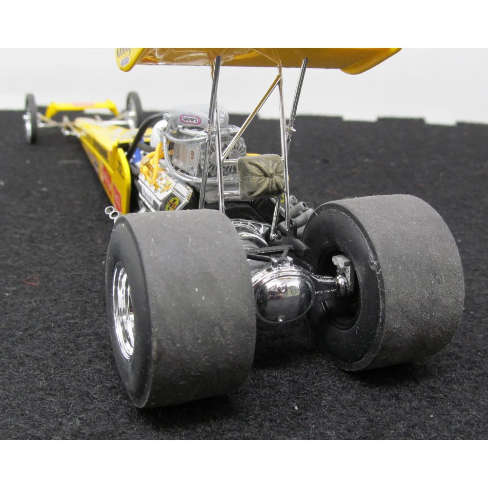 Atlantis Models 7528 1/24 Don Prudhomme Snake Rear Engine Dragster - Image 3