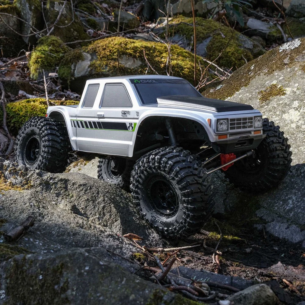 Axial SCX10 III Coyote 4WD RC Rock Crawler Silver AXI-2036T1 - Image 23