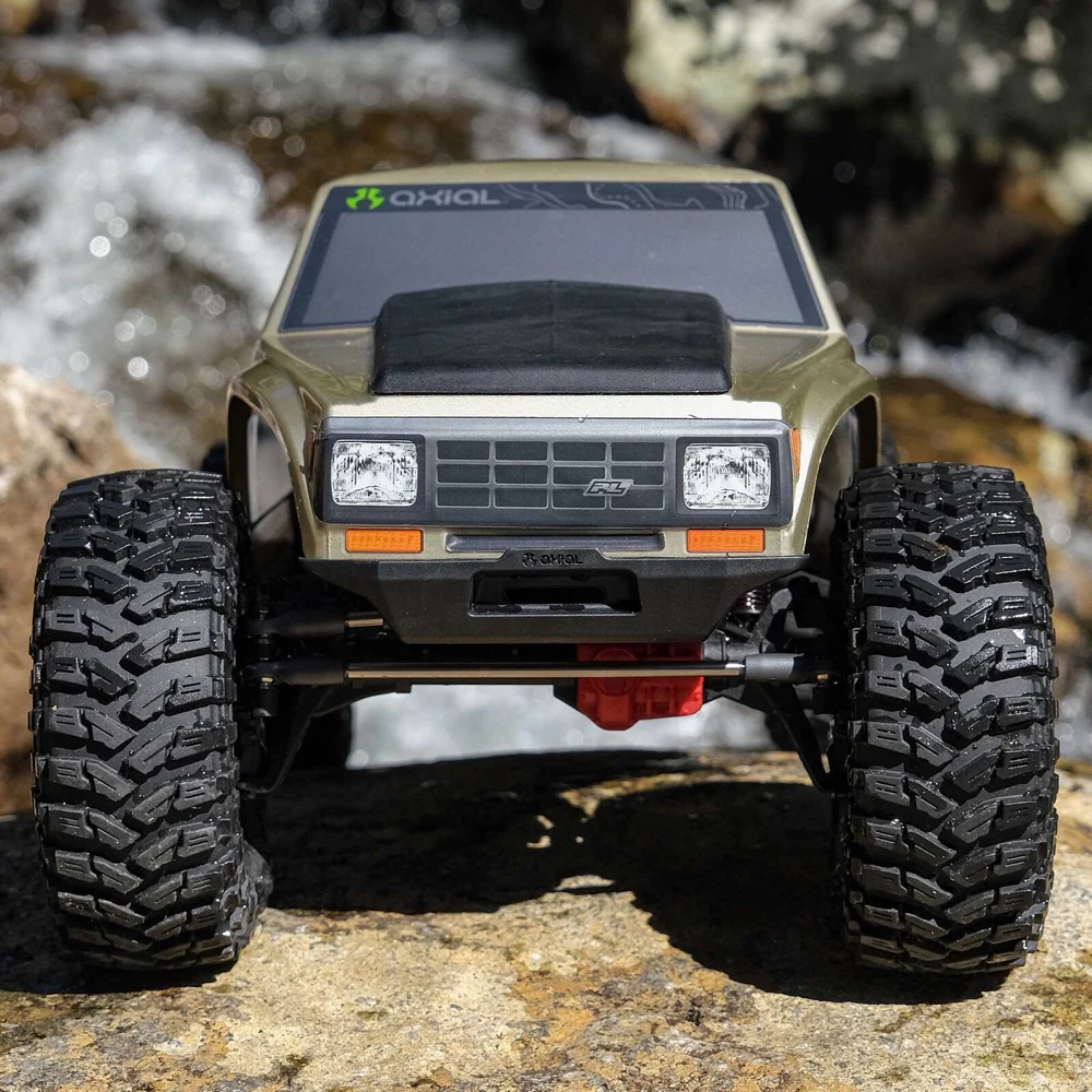 Axial AXI-3071 SCX10 III Coyote 4WD Rock Crawler RTR Gold with Battery and Charger - Image 24
