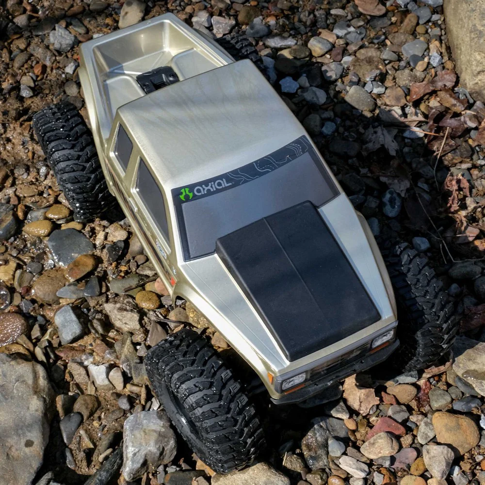 Axial AXI-3071 SCX10 III Coyote 4WD Rock Crawler RTR Gold with Battery and Charger - Image 25