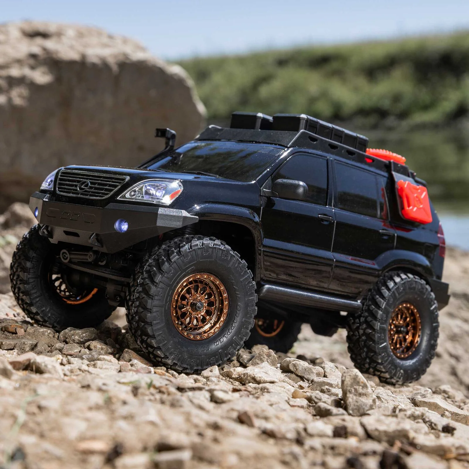 Axial Lexus GX470 SCX24 4WD RC Crawler (Black) 1532T3 - Image 22