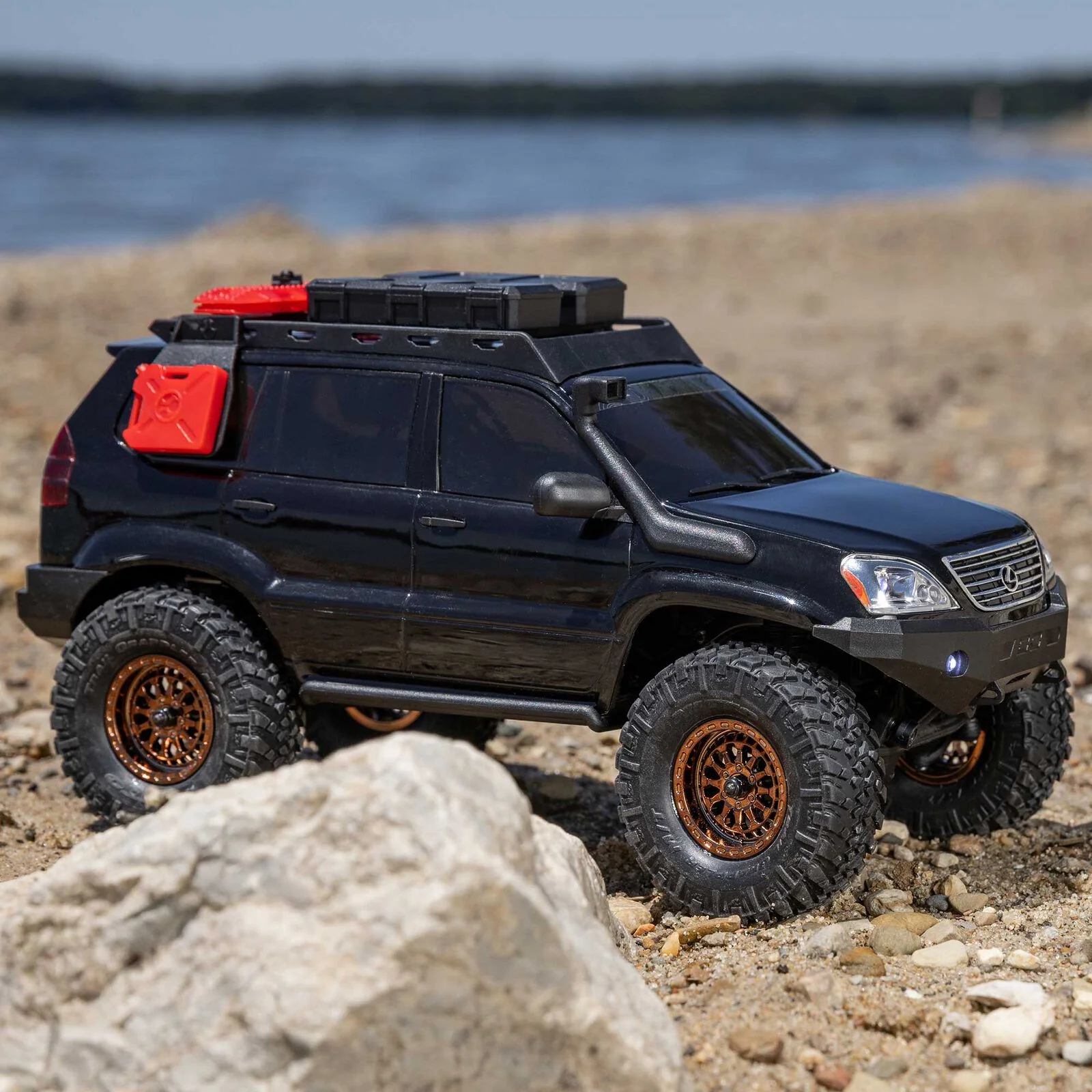 Axial Lexus GX470 SCX24 4WD RC Crawler (Black) 1532T3 - Image 24