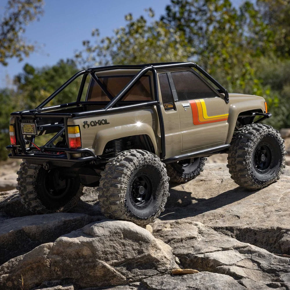 Axial SCX10 III 1987 Toyota SR5 1/10 4X4 Rock Crawler RTR Brown AXI-2062T1 - Image 20