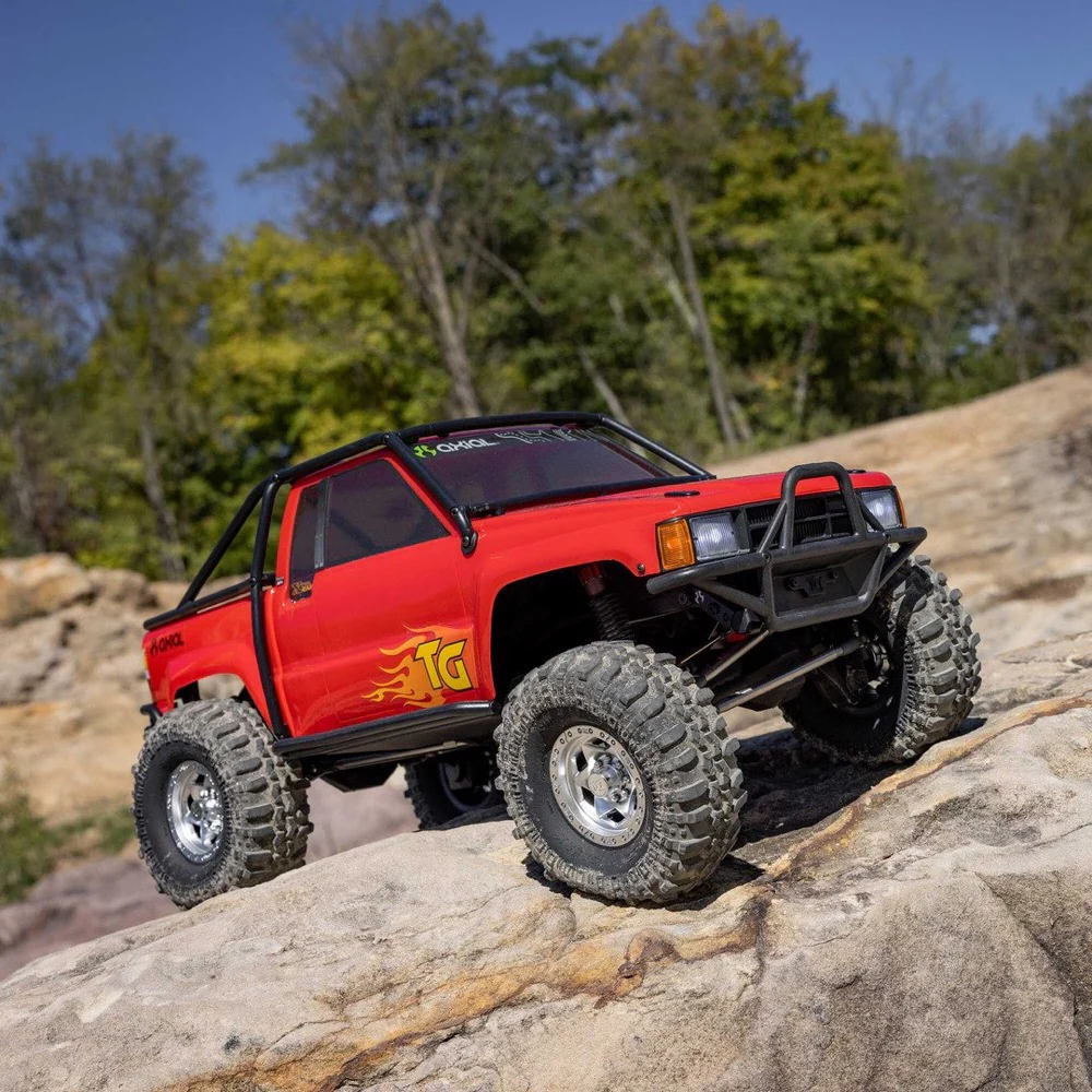 Axial SCX10 III 1987 Toyota SR5 1/10 4X4 Rock Crawler Red AXI-2062T2 - Image 15