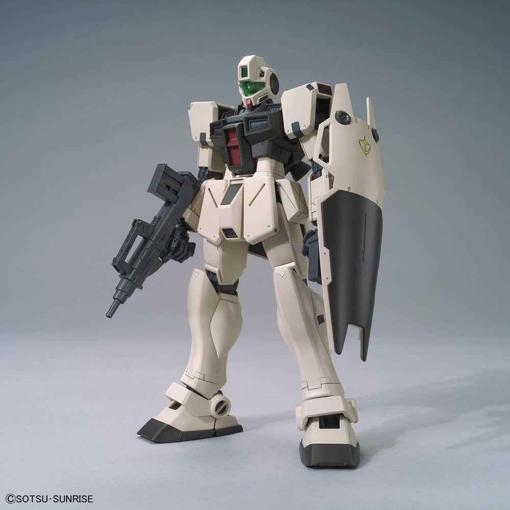 Bandai 5069230 MG 1/100 GM Command (Colony Type) - Image 4