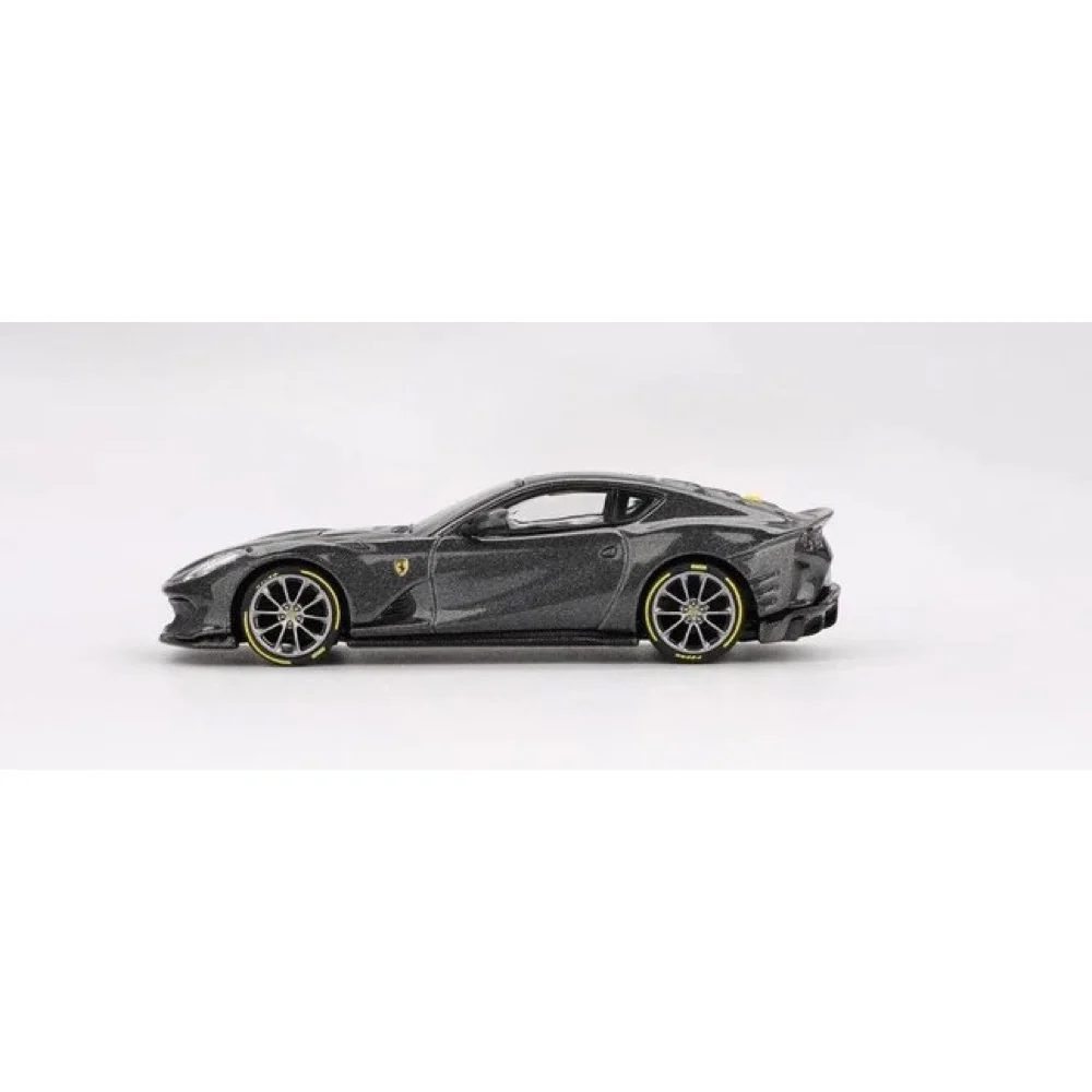 BBR 1/64 Ferrari 812 Competizione Grigio Competizione - Image 3