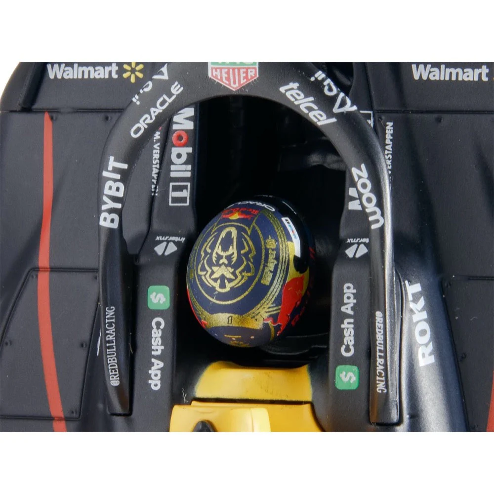 Bburago 28030V 1/24 2023 F1 Red Bull Racing RB-19 No.1 Verstappen Champion in Showcase - Image 5