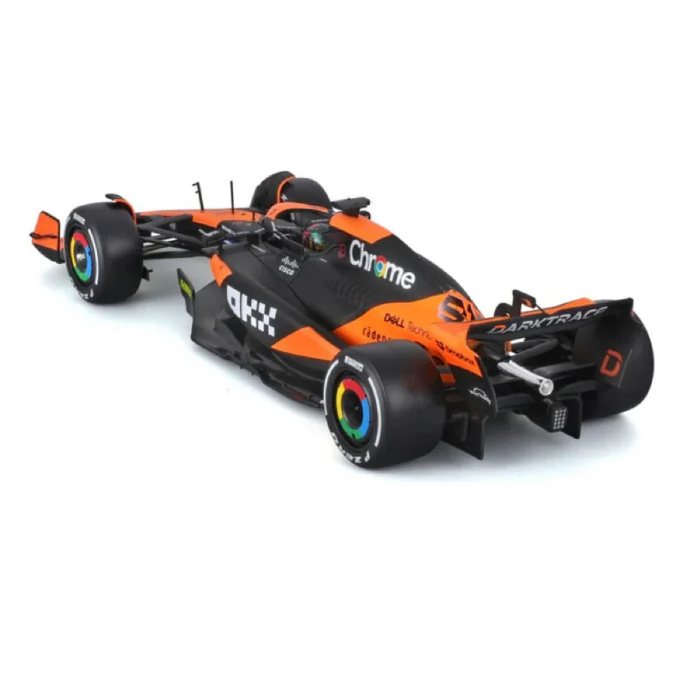 Bburago 28033P 1/24 2024 F-1 McLaren MCL38 No.81 Piastri in Showcase - Image 3