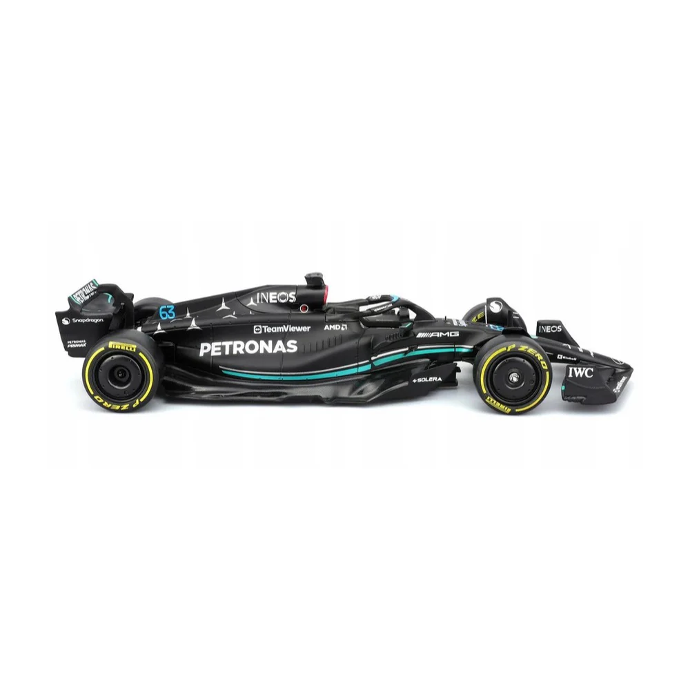 Bburago 28037 1/24 2023 Mercedes AMG W14 with Russell Driver Figurine No.63 - Image 5