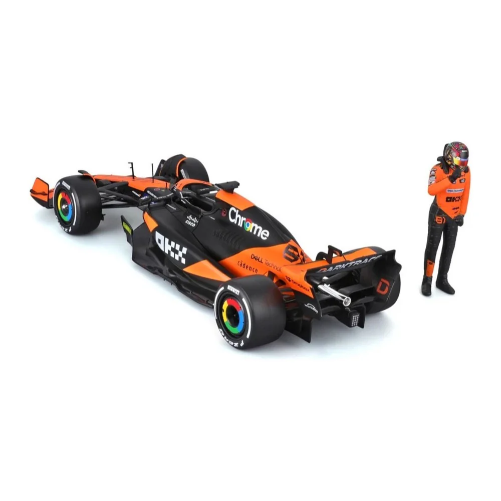 Bburago 28040P 1/24 McLaren MCL38 2024 No.81 Oscar Piastri with Figure - Image 3
