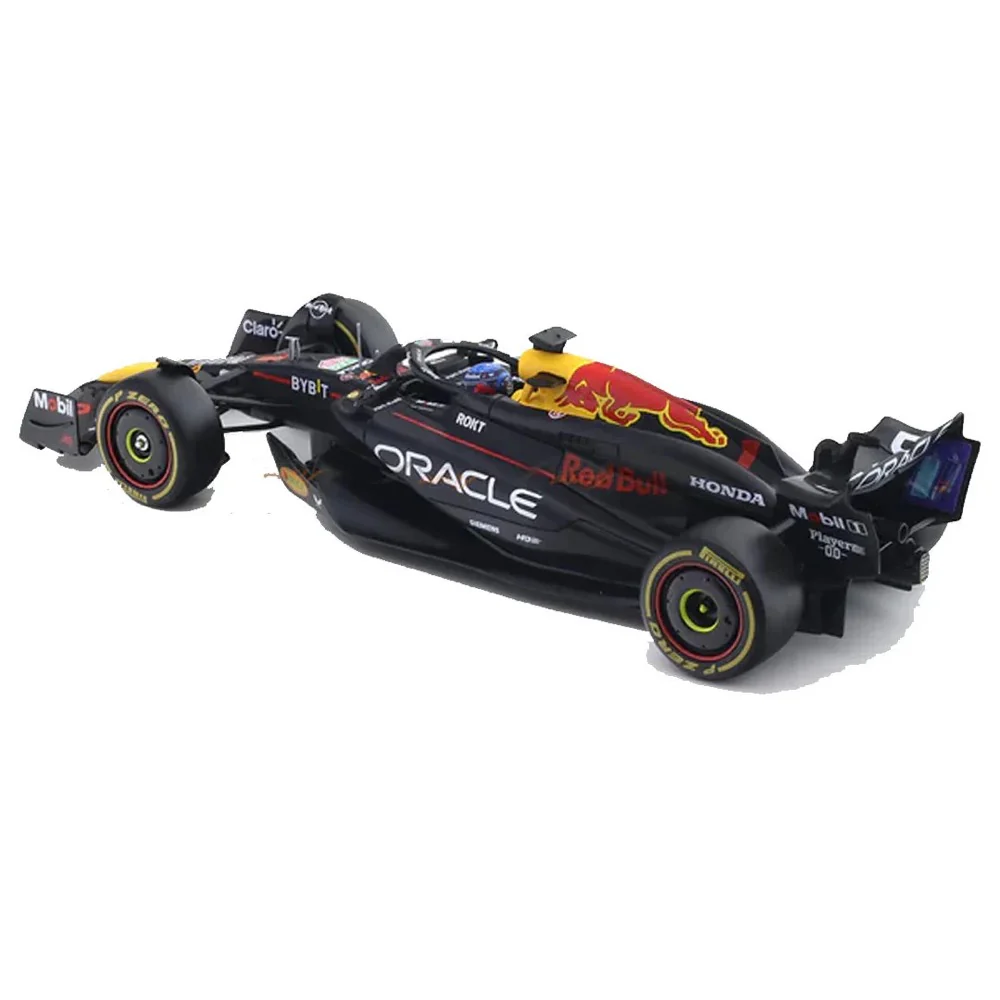 Bburago 28056V 1/24 Red Bull RB20 No.1 Max Verstappen with Helmet and Showcase - Image 3