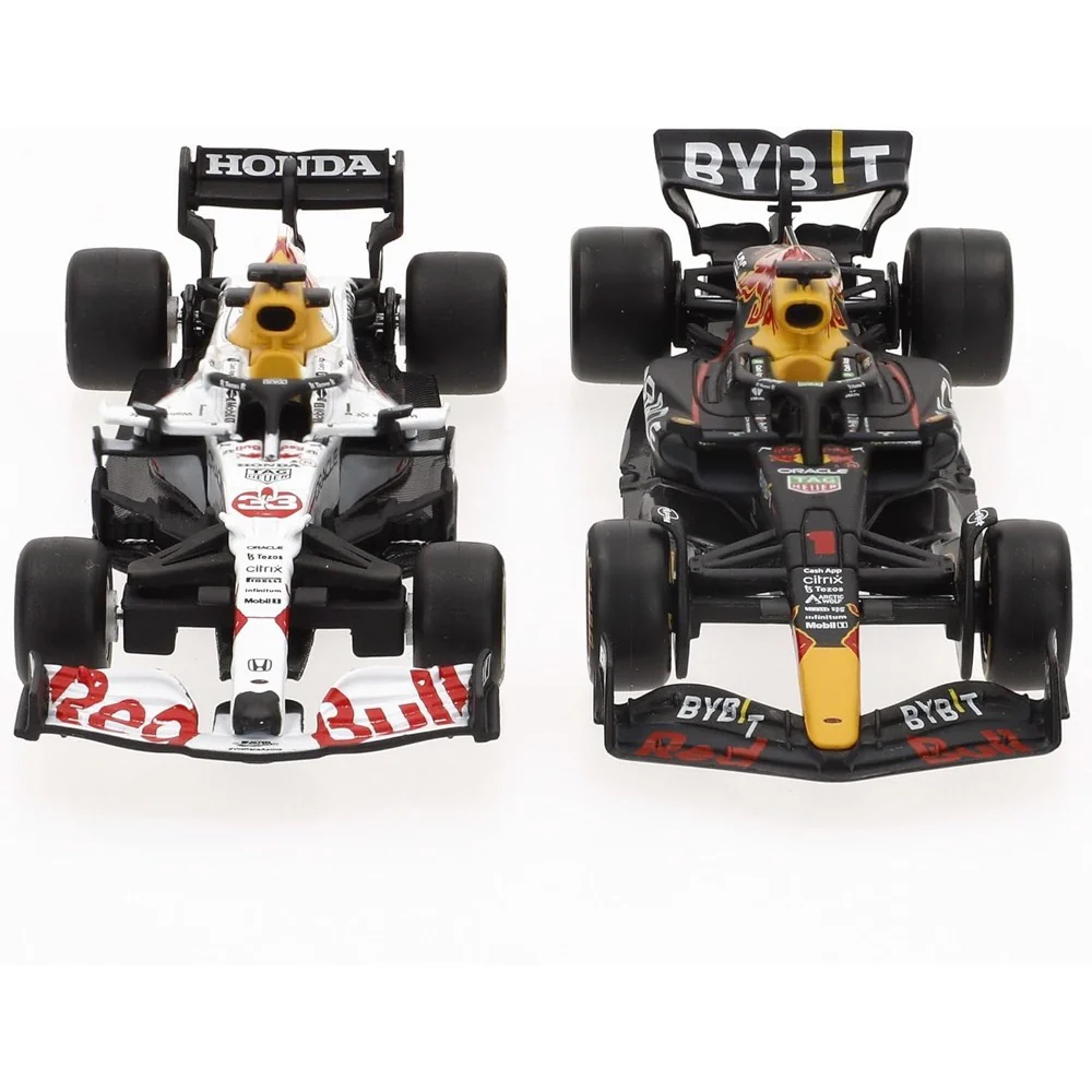Bburago 38092 1/43 Red Bull 16/18/19 4 piece Gift Pack - Image 6