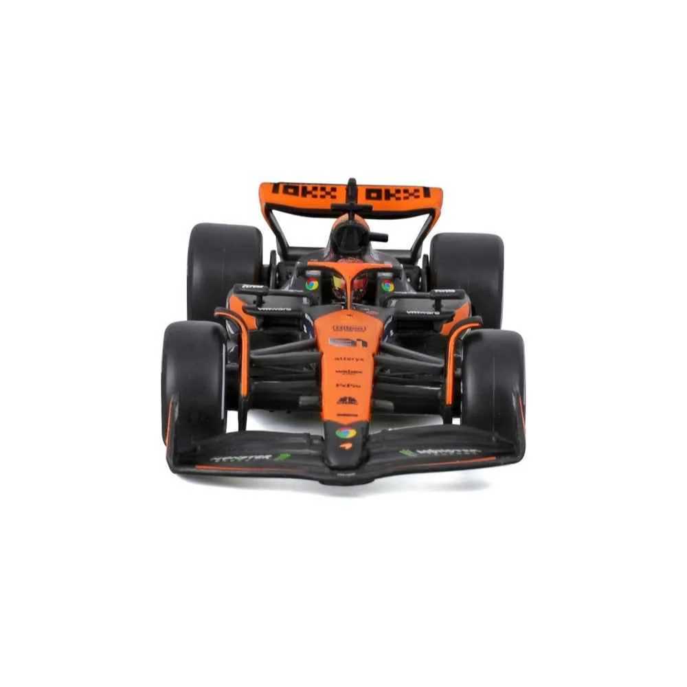 Bburago 8215P 1/43 2024 F-1 McLaren MCL 38 No.81 Piastri with Helmet - Image 3