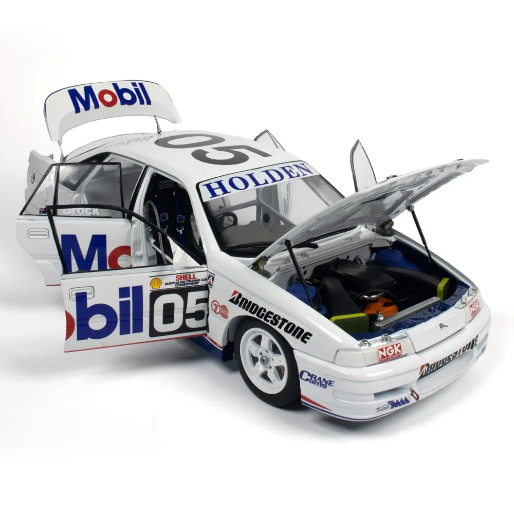 Biante 1/18 HDT Mobil1 Holden VN SS Group A 1992 ATCC Peter Brock - Image 6
