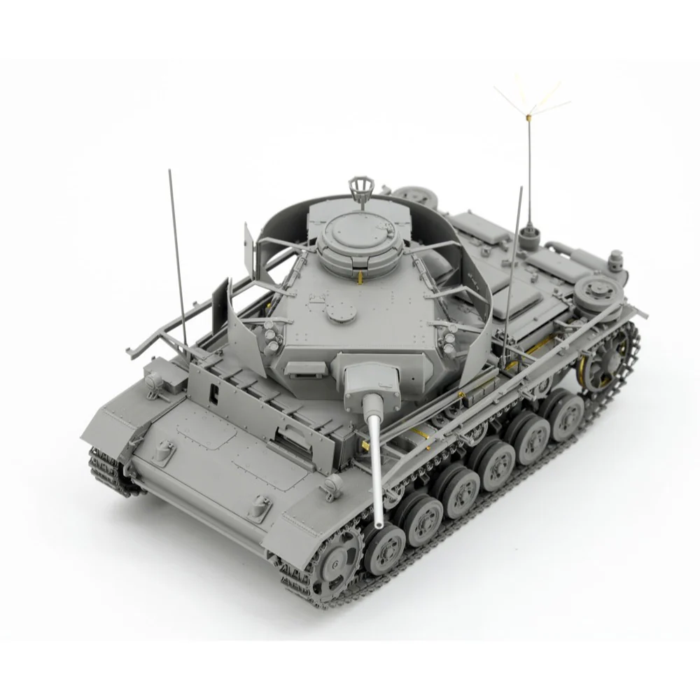 Border Model BT048 1/35 Pz.Bef.Wg.III Ausf.K 2in1 w/Schürzen - Image 4
