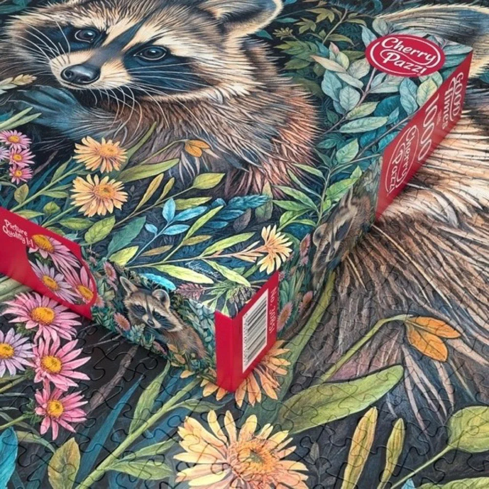 Cherry Pazzi 30851 Raccoon in Flowers 1000pc Jigsaw Puzzle - Image 4