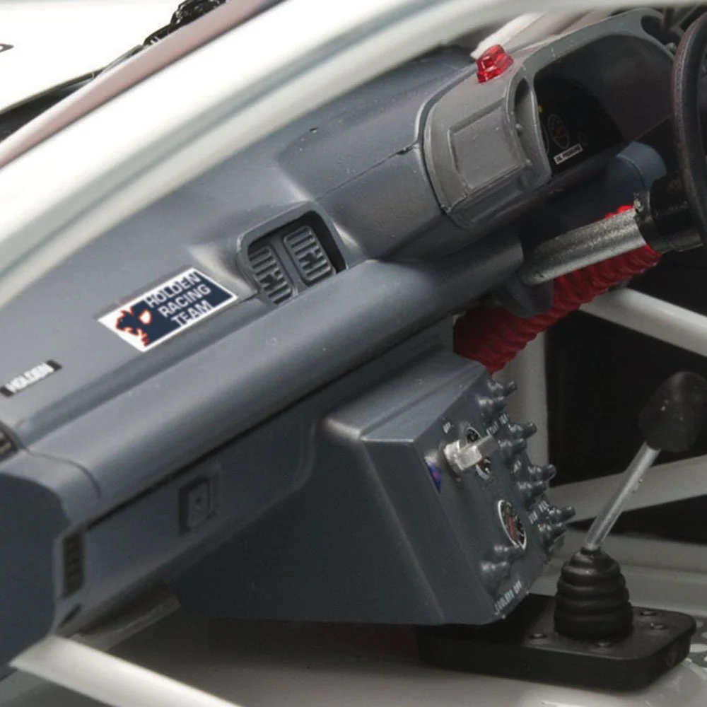 Classic Carlectables 1/18 18853 Holden VP Commodore 1992 Bathurst - Image 6