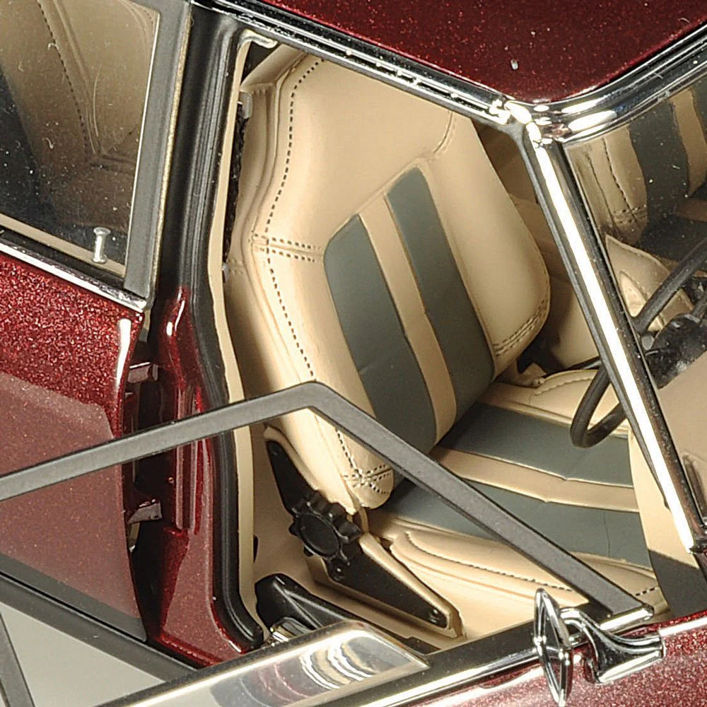 Classic Carlectables 18841 1/18 Holden HJ Monaro GTS Claret Metallic - Image 5