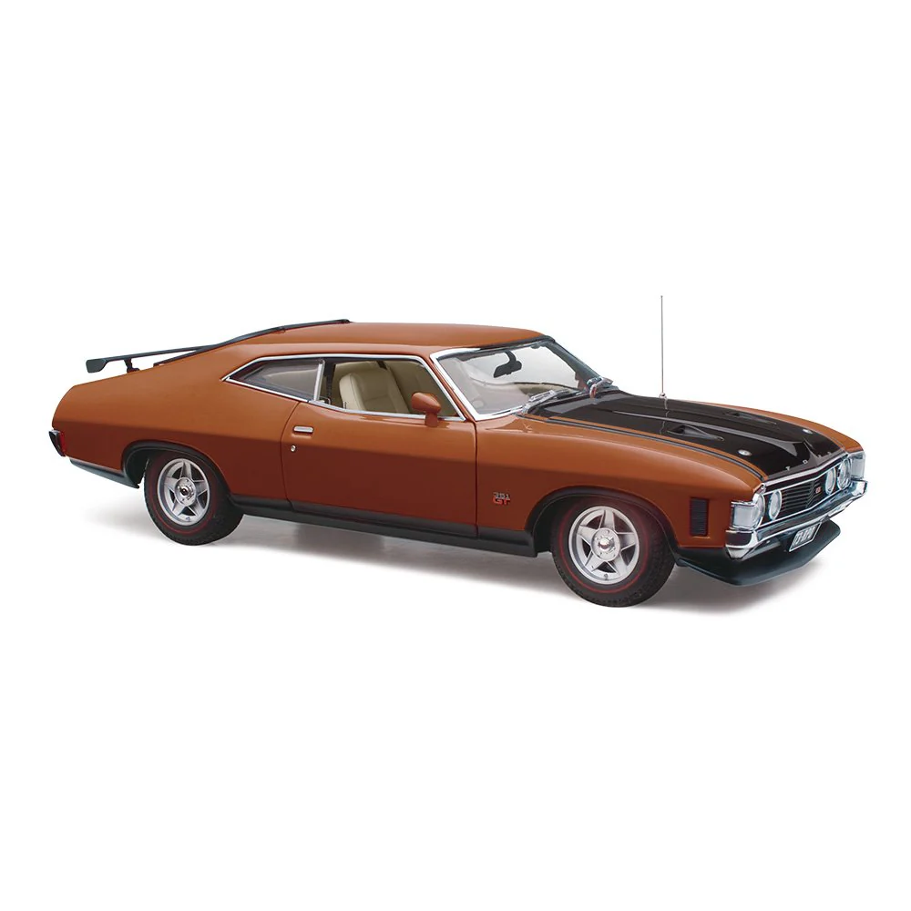 Classic Carlectables 18856 1/18 Ford XA Falcon RPO83 Walnut Glow - Image 2
