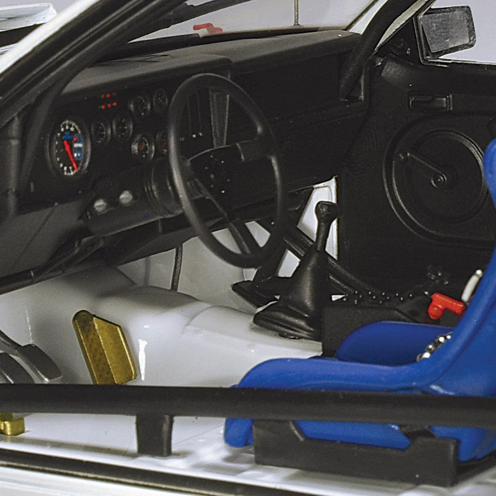 Classic Carlectables 18861 1/18 Ford Mustang GT 1984 Bathurst - Image 4