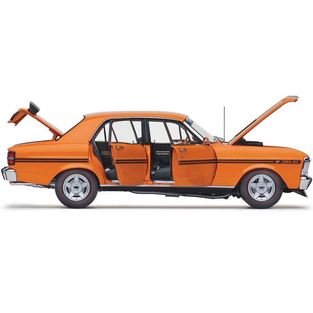 Classic Carlectables 18864 1/18 Ford XY Falcon GT-HO Phase III Raw Orange - Image 4