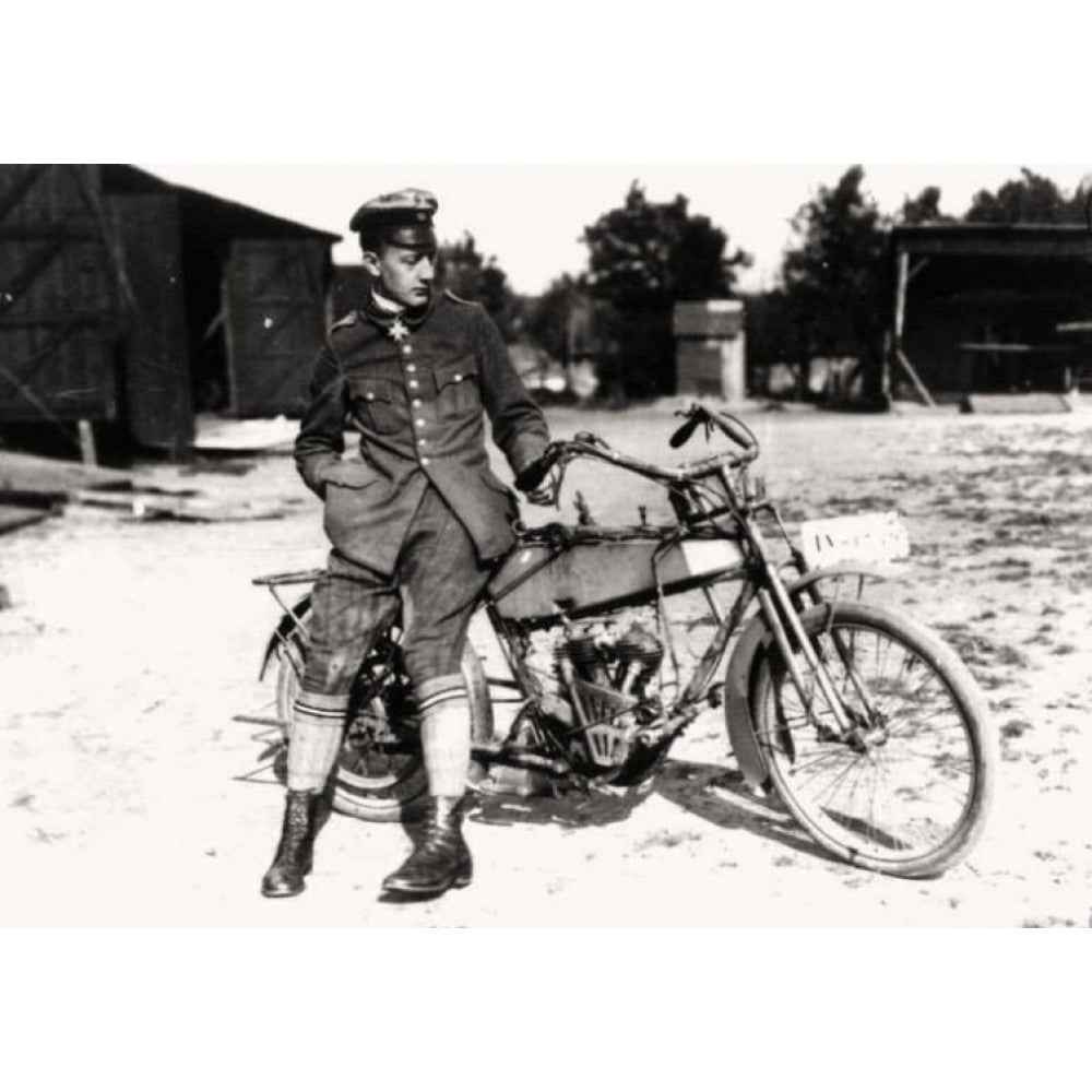 Copper State Models F32-058 1/32 Werner Voss Posing with a Motorcycle - Image 3