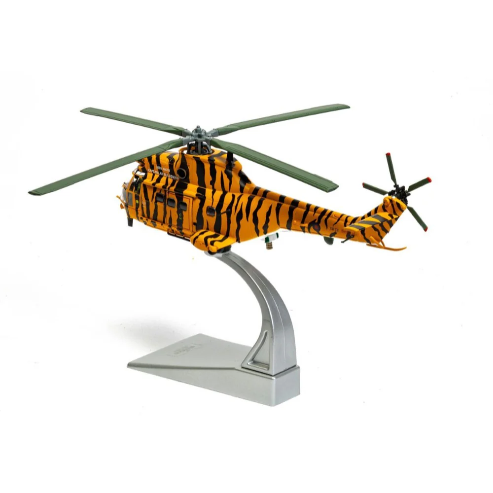 Corgi AA27006 1/72 Westland Puma HC-1 NATO Tiger Meet livery RIAT 2005 - Image 8