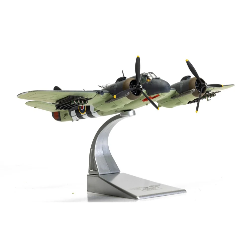 Corgi AA28604 1/72 Bristol Beaufighter TF.X, LZ451 / EE-M, 'The Ancient Mariner', Sqn/L Christison, 404sqn RCAF,October 1944 - Image 4