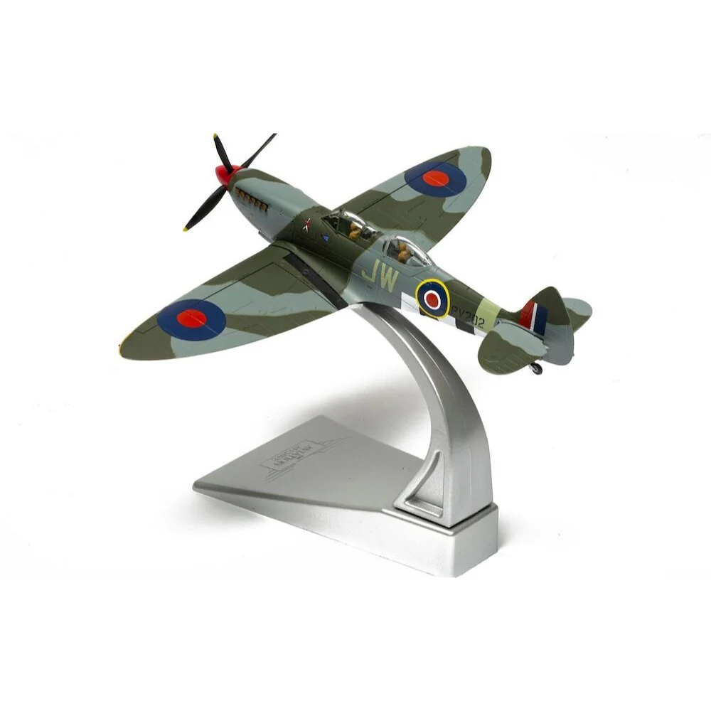 Corgi AA29204 1/72 Supermarine Spitfire T9 PV202 Aerial Collective Duxford Airfield - Image 4