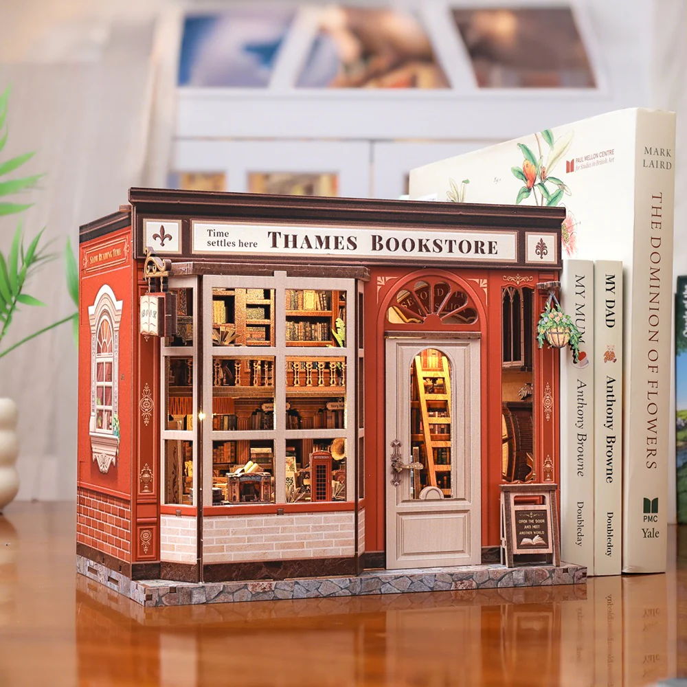 CuteBee Thames Bookstore DIY Kit - Image 5