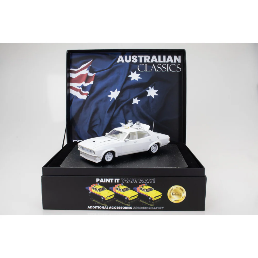 DDA 911K 1/24 XB V8 Interceptor Ford Falcon Sealed Body Opening Bonnet with Engine - Image 2