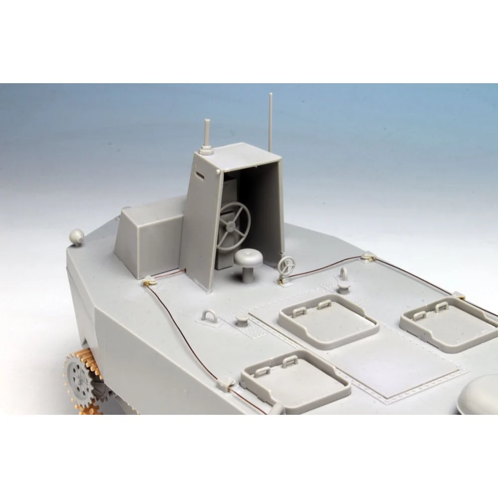 Dragon 6839 1/35 IJN Special Type 4 Ka-Tsu Tracked Amphibious Vehicle - Image 7