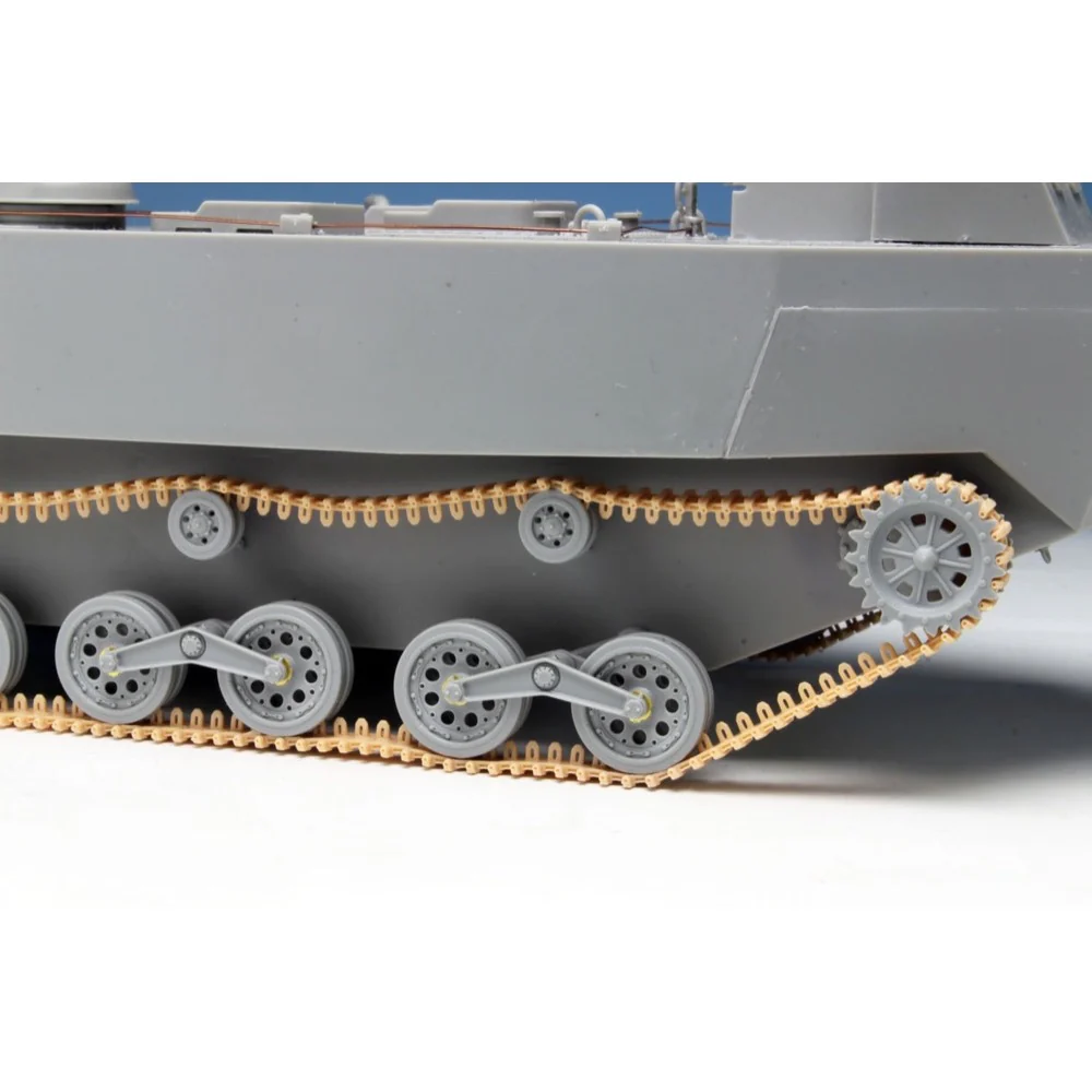 Dragon 6839 1/35 IJN Special Type 4 Ka-Tsu Tracked Amphibious Vehicle - Image 9