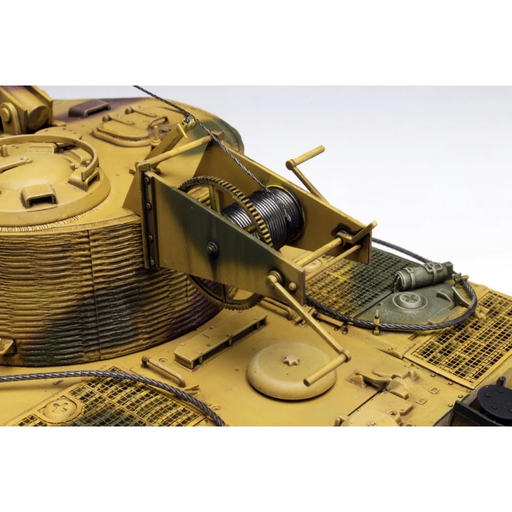 Dragon 6865 1/35 "Bergepanzer" Tiger I S.Pz.Abt.508 Mit Borgward Iv Ausf.A Plastic Model Kit - Image 7