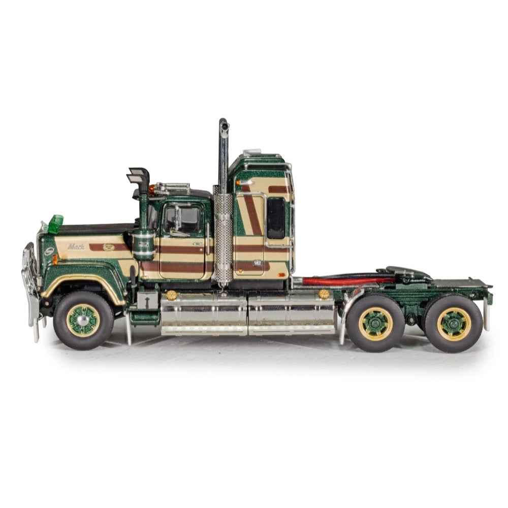 Drake Collectables Z88013 1/50 Mack Bicentennial Superliner John Stuart - Image 2