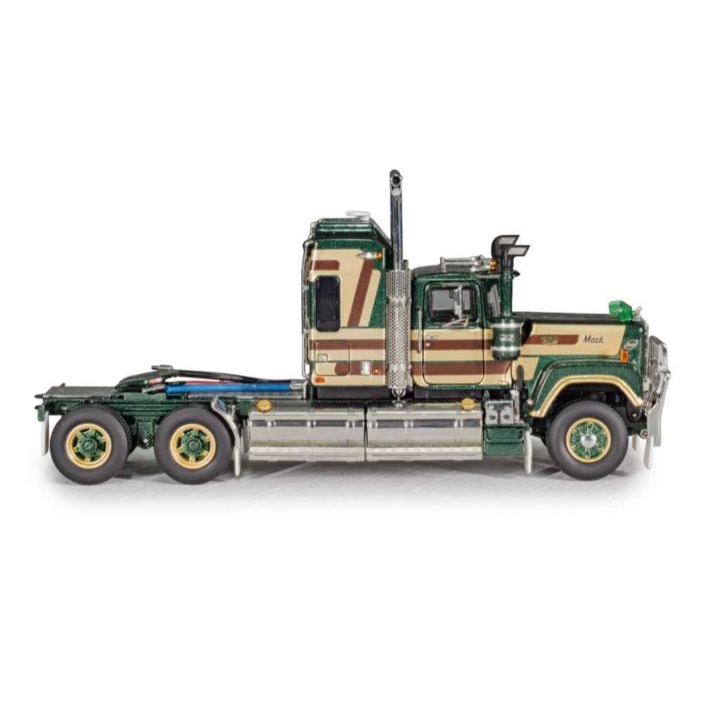 Drake Collectables Z88013 1/50 Mack Bicentennial Superliner John Stuart - Image 6