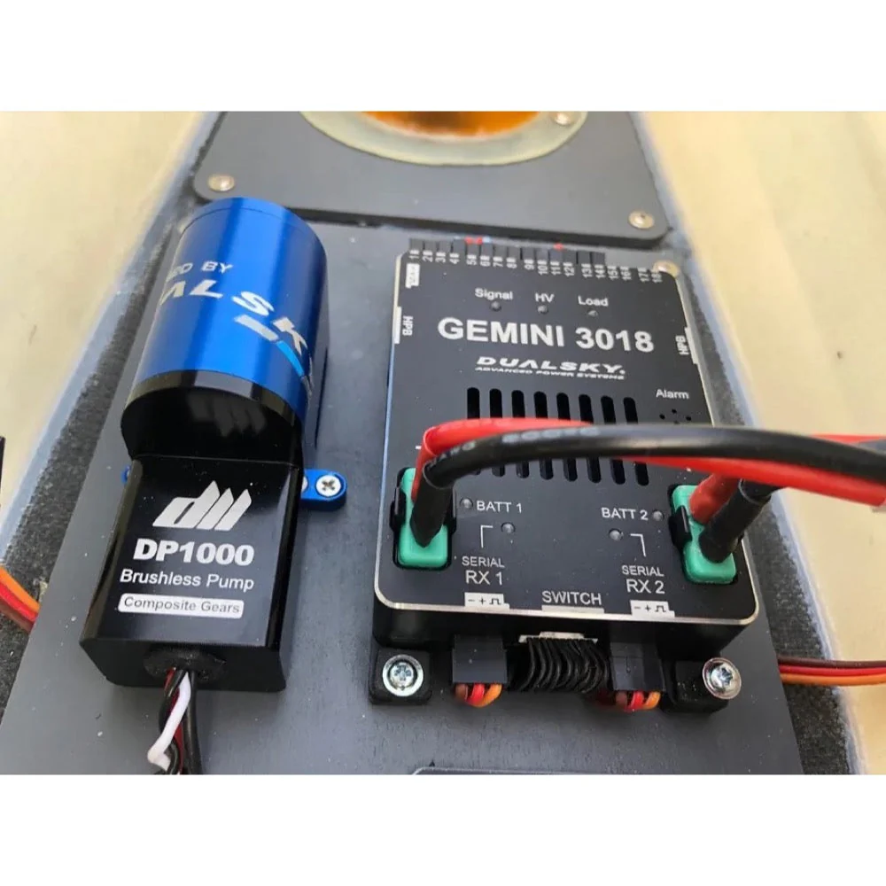 Dualsky DSB21897 Gemini 3018 Deluxe Power Supply with two S-Hub Mini PWM Convertors - Image 11