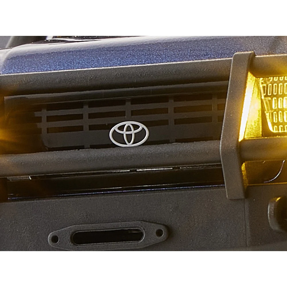 FMS 1/18 Toyota Land Cruiser 80 RTR Yellow V2 - Image 24