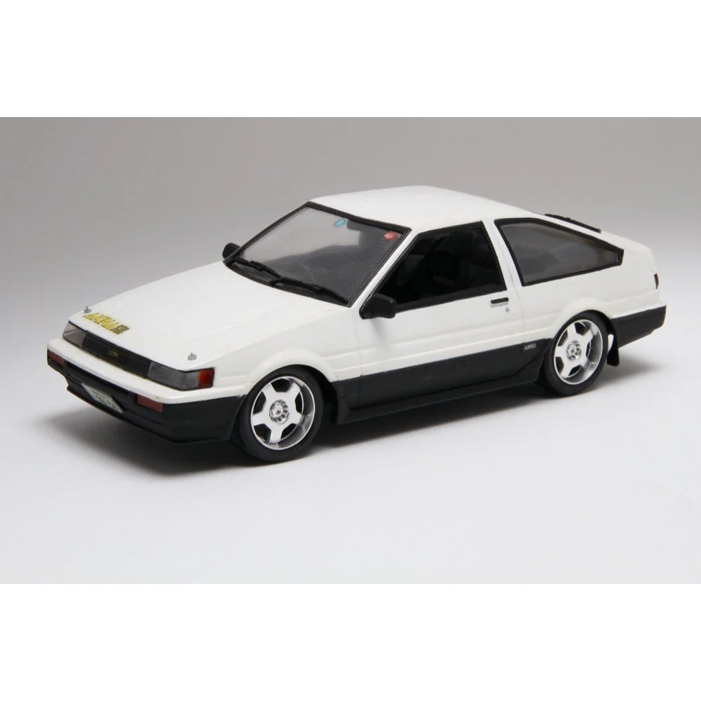 Fujimi 1/24 AE85 Levin Itsuki Takeuchi ISD-8 - Image 2