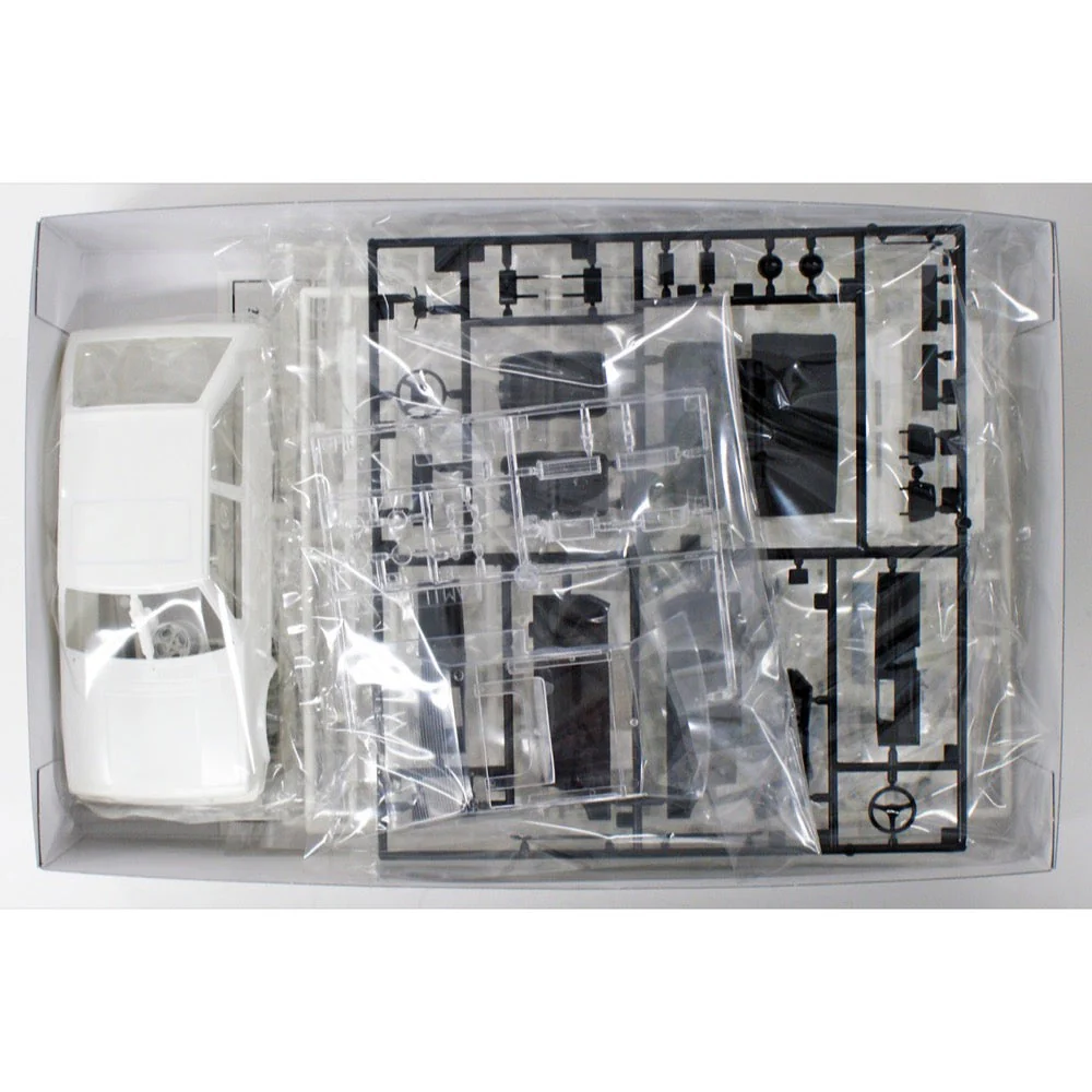 Fujimi 1/24 Mazda Familia XG/323 ID-121 - Image 2