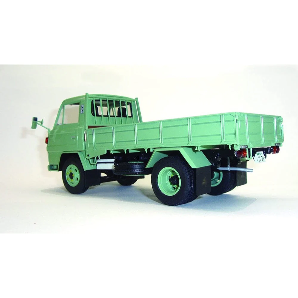 Fujimi 1/32 Mitsubishi Fuso Canter T200 1975 TRUCK-1 01134 - Image 3