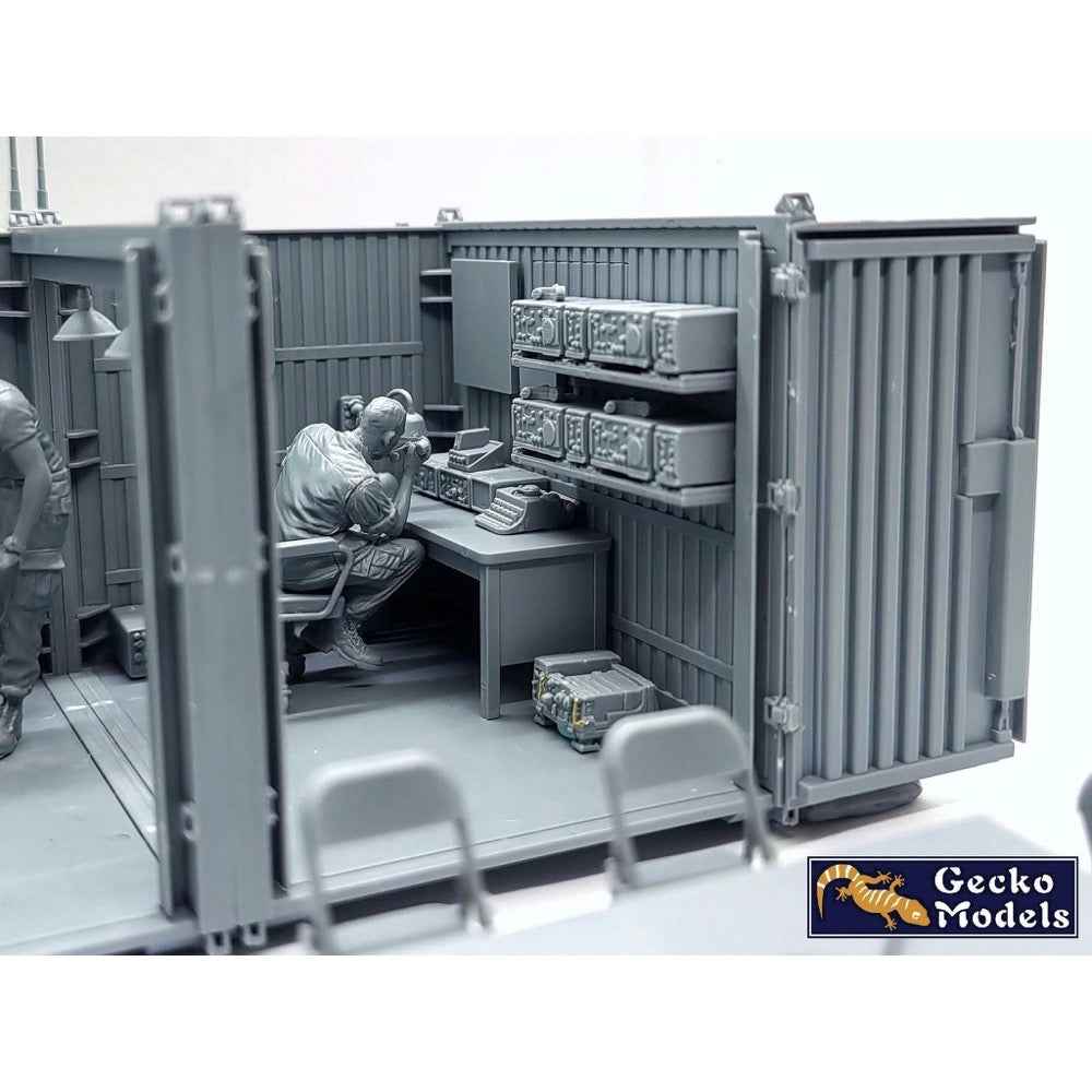 Gecko 35GM0119 1/35 US Military Base Temporary Command Station Vietnam War Era - Image 4